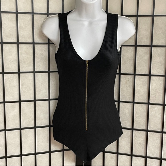 Addie ladies, sleeveless knit bodysuit, size small - Picture 3 of 7